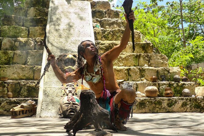 Best Island tour (dowtown, Beach, mayan Park & tastings) - Meet at Swallows Sculpture, and plan for real pickup details