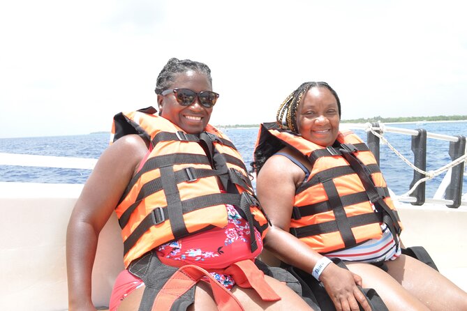 Best Parasailing Cozumel + Locker - San Francisco Beach Club Logistics, Taxi Reality, and Check-In Vibe