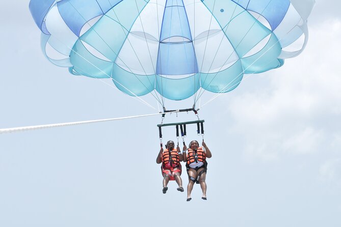 Best Parasailing Cozumel + Locker - Who Should Book This Parasailing Flight Over Cozumel