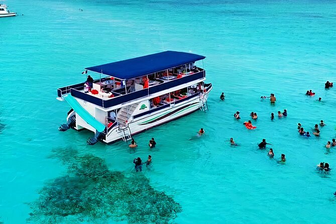 Catamaran Excursion + Open bar + Snorkeling at El Cielo - Reef hopping from Cozumel, the smart way to spend 5 hours