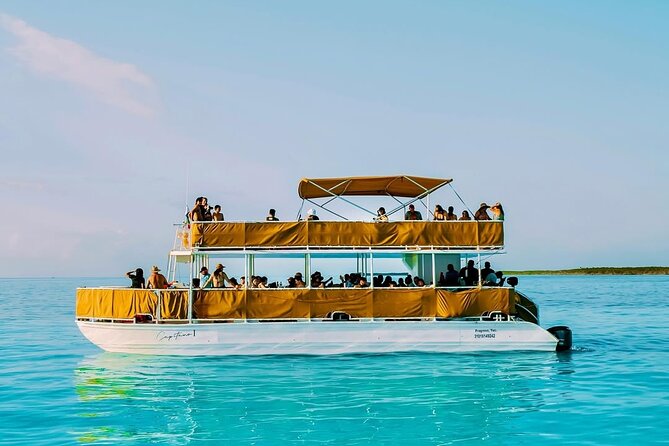 Catamaran Excursion + Open bar + Snorkeling at El Cielo - Stop 1: Columbia Reef, your first big underwater wow