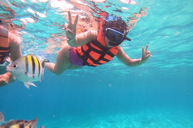 Chankanaab Park Admission +Snorkeling + Lunch included - Gear, locker, and the small perks that make the day smoother