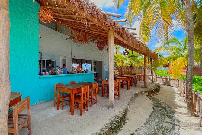 Chankanab Park Admission +Open bar +Lunch included +Snorkeling - Lunch a la carte and the open bar: what to expect
