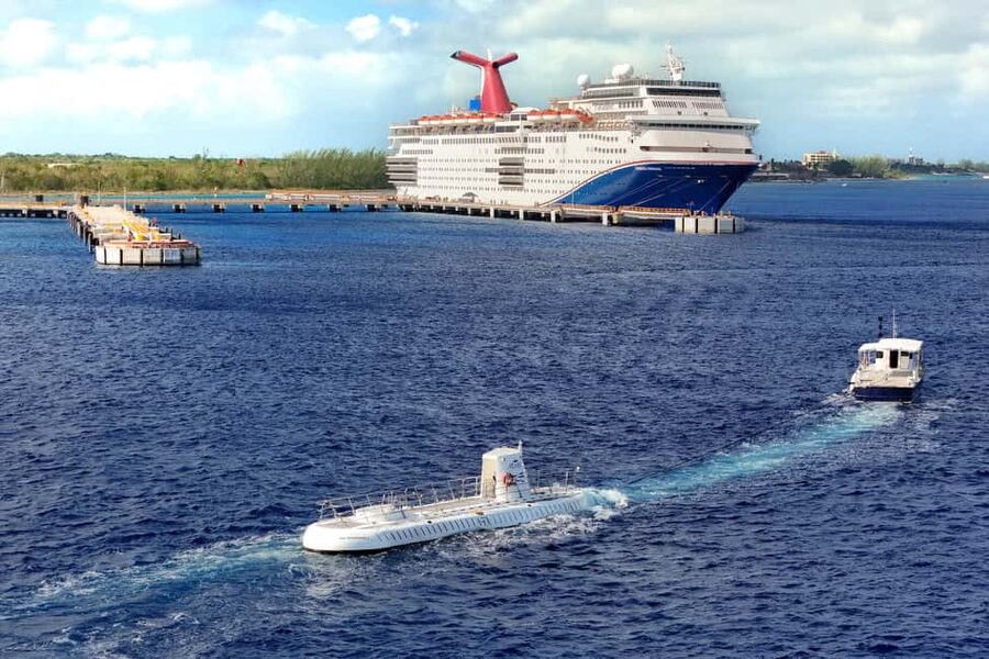Cozumel: Atlantis Submarine Adventure - Who this submarine outing fits best