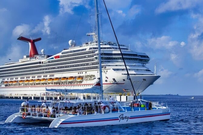 Cozumel Catamaran Experience with Snorkeling & Beach Club - Lunch and open bar: how the included food actually fits the day