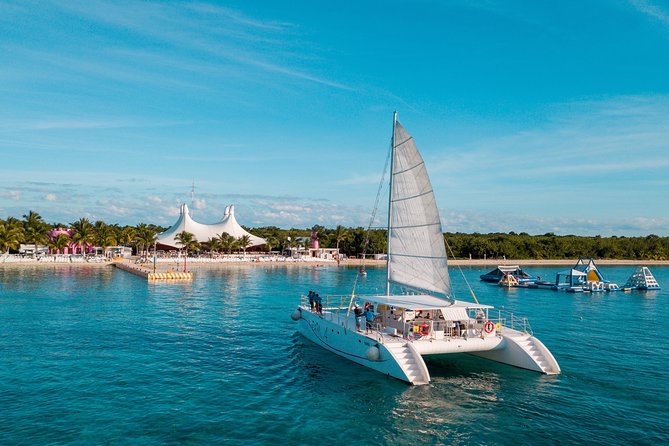 Cozumel Catamaran Snorkeling Tour & lunch® - Rum punch and margaritas: included, but served after snorkeling