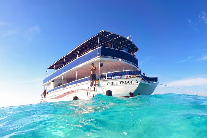Cozumel Catamaran Tour: Snorkel at Top Reefs & Open Bar - Columbia Reef snorkeling: your first taste of Cozumel’s reef