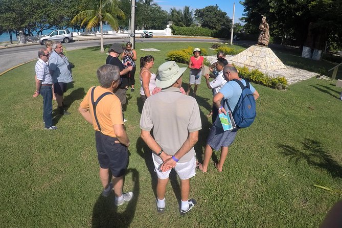 Cozumel History Walking Tour - Monument stops you can actually use: Two Cultures and Mestizaje