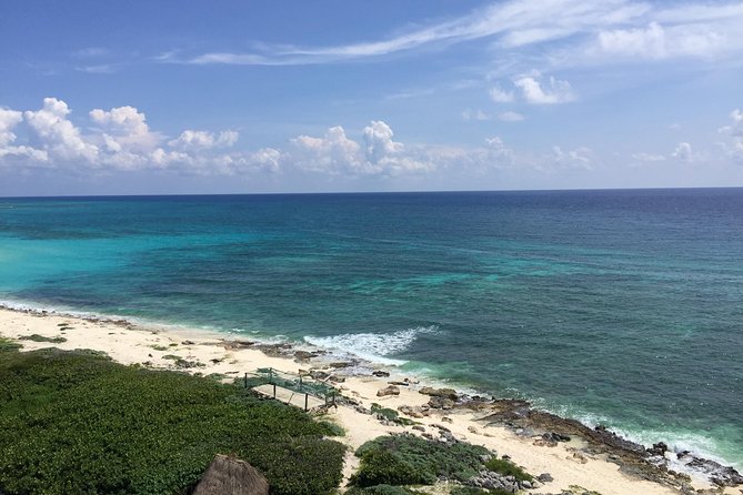 Cozumel Jeep and Snorkel Adventure with Lunch at Punta Sur Park - Columbia Lagoon crocodiles and the lighthouse viewpoint climb