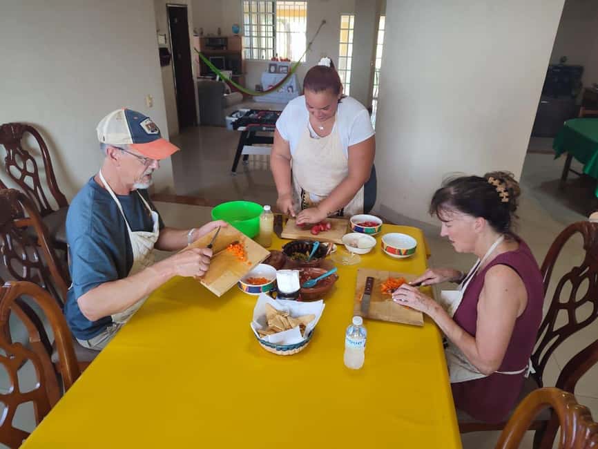 Cozumel: Private Cooking Class in a Family Kitchen - Who This Cozumel Cooking Class Fits Best