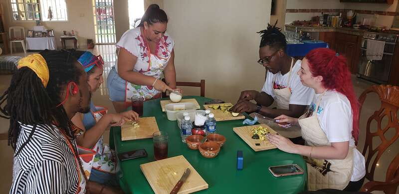 Cozumel: Private Cooking Class in a Family Kitchen - The Cooking Session: From Salsa Skills to Dinner Plate Confidence