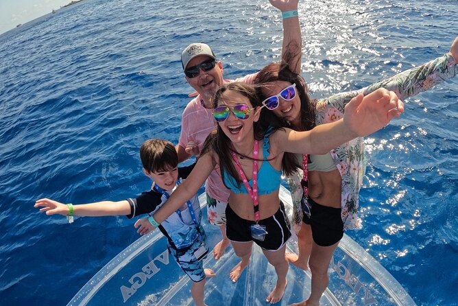Crystal Boat Trip and Snorkeling Tour from Cozumel - What snorkeling gear and safety you get on board