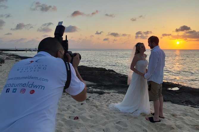 Deluxe Photography Session - Flexible timing and location, so your photos match your plan