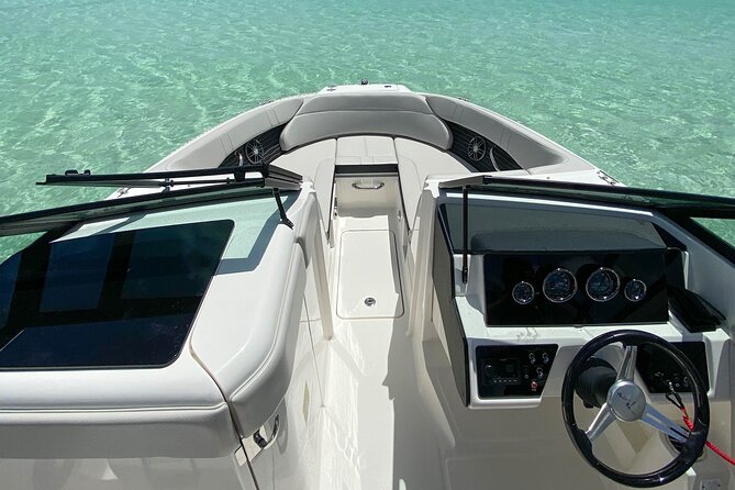 Deluxe Private Boats - 24 ft Sea Ray - Guides who handle families, first-time snorkelers, and timing changes