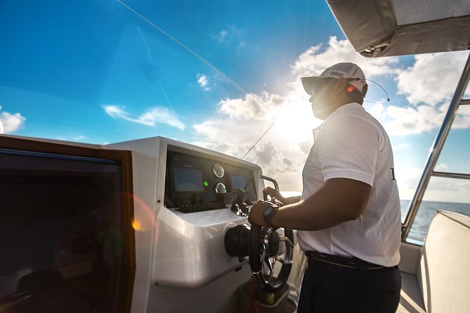 Deluxe Private Boats - 36 ft Fjord - Reef-friendly sunscreen and your gear checklist