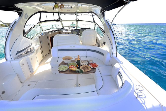 Deluxe Private Boats - 40 ft Sea Ray - Lunch, Open Bar, and Fresh Ceviche in the Natural Reserve