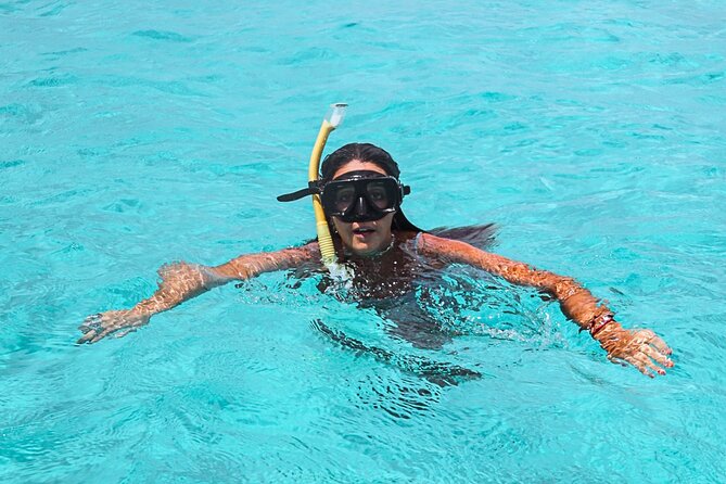 El Cielo Cozumel Snorkel Private Boat + Food + Drinks + Beach - The food and drinks are not an afterthought