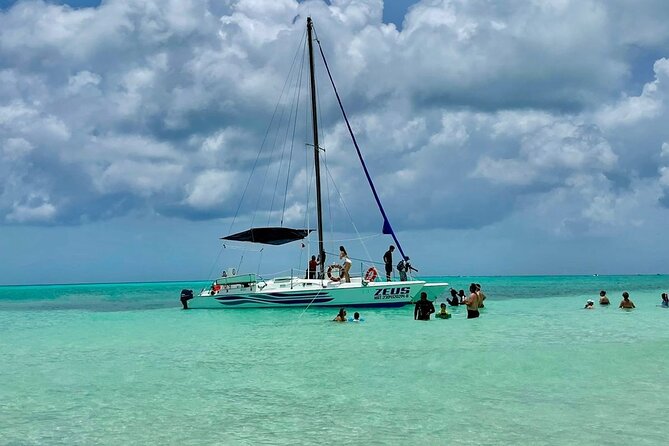 El Cielo Cozumel Snorkeling trip by Catamaran - Gear rules, sunscreen protection, and how to stay comfortable