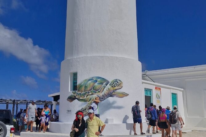 Explore the beaches of Cozumel Mexico by private transportation - Your guides: Edwin and Lalo show up in the best feedback