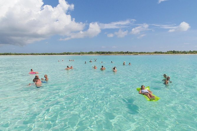 "First Lady" Private Snorkel & El Cielo Sandbar Combo - Who should book this private charter