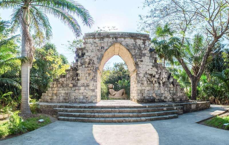From Cozumel: Official Chankanaab Park Day Pass and Snorkel - Botanical garden and Mayan replicas for when you want shade