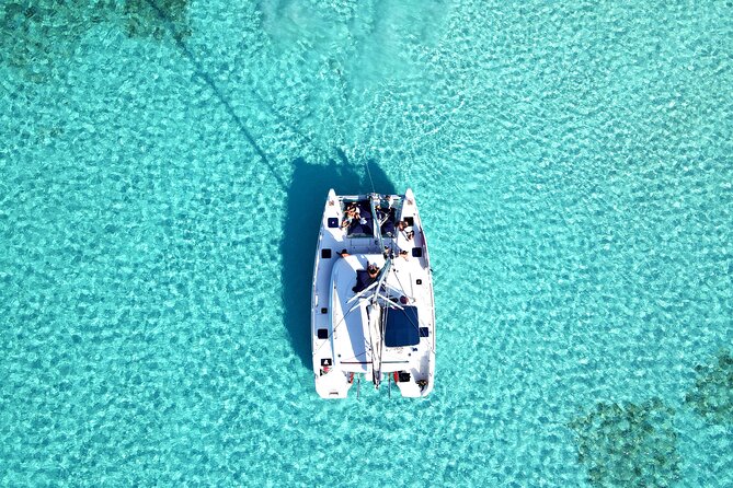 Lagoon 39ft Private Catamaran 5hr - El Cielo Full Experience - The crew experience: names to watch for on board