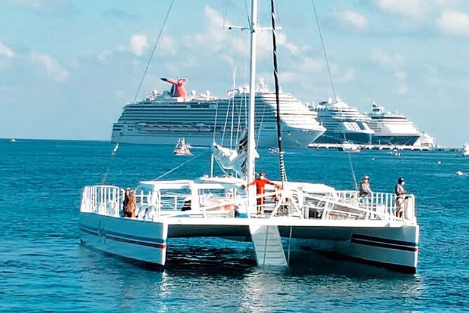 Luxury Cozumel Catamaran: Snorkel, Beach Club & Relaxation - Who this tour suits best in Cozumel