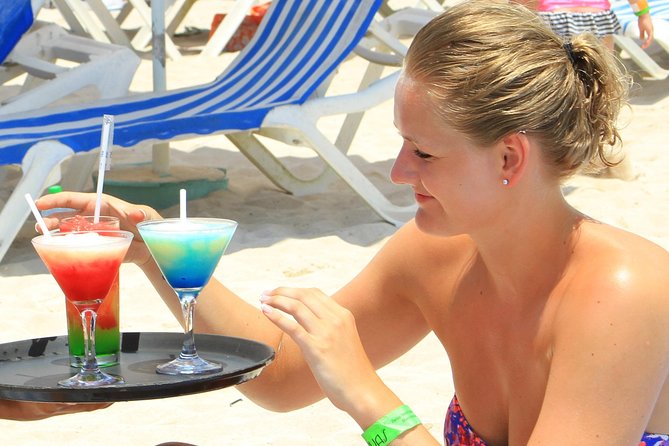 Playa Uvas Open Bar Exclusive Pass - The 4-hour open bar pass: domestic drinks and what you get for $45