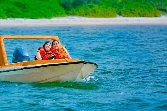 Speed Boat Snorkeling and Beach in Cozumel - Barracuda Beach Club and your 10:00 am start