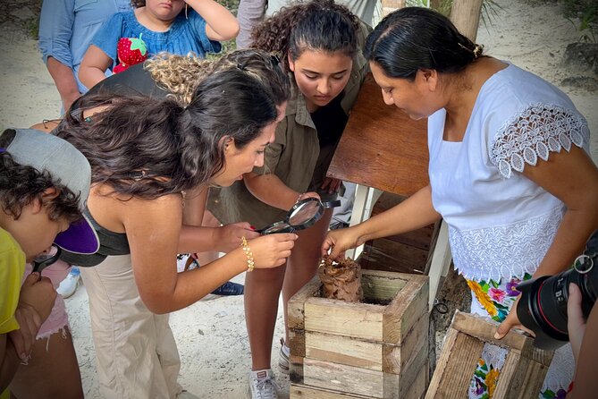 Tierra Maya – Sanctuary of Living Mayan Traditions - Salsa practice (Zikil Paak) and tortilla pressing the old way