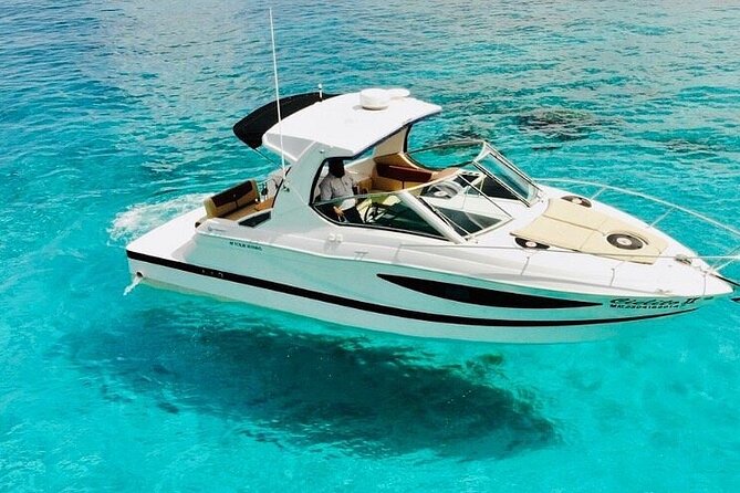 Yacht with visit to heaven cie service snorkell included - Heaven marine sanctuary, shallow water spotting done right
